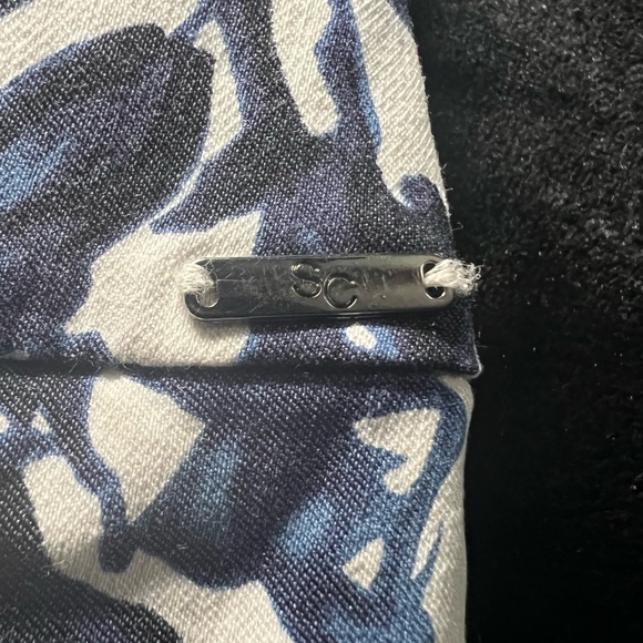 S.C.&CO. WOMEN'S TUMMY CONTROL SKORT, Blue Floral Pattern, Size XL - Picture 5 of 13